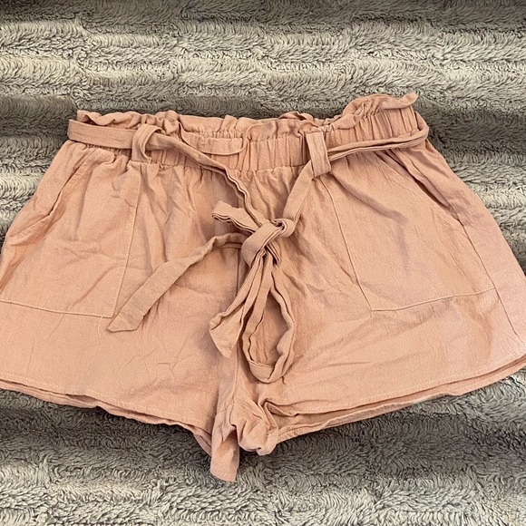 Rose Pink Paper bag shorts 🩷 - Picture 5 of 11